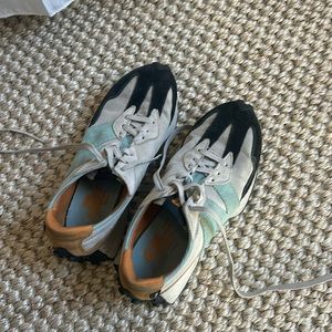 New Balance 327 Moonbeam Madras Orange